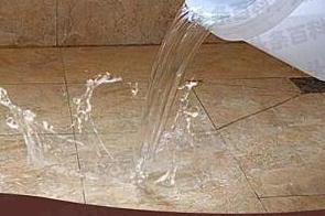 靖西漏水维修 免砸砖防水材料该如何施工
